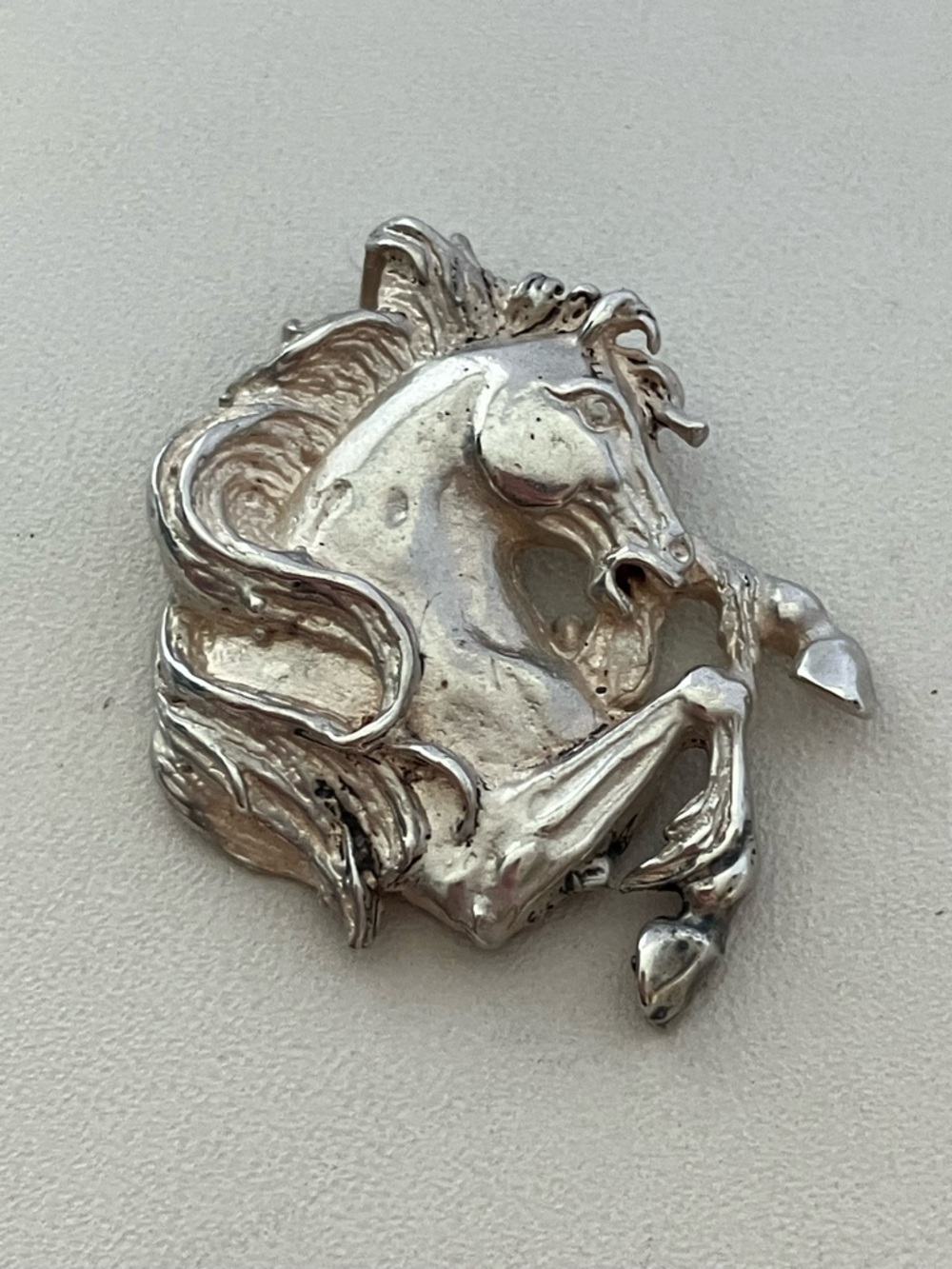 Sterling Silver Horse Brooch Pin - Sculpted Horse Design